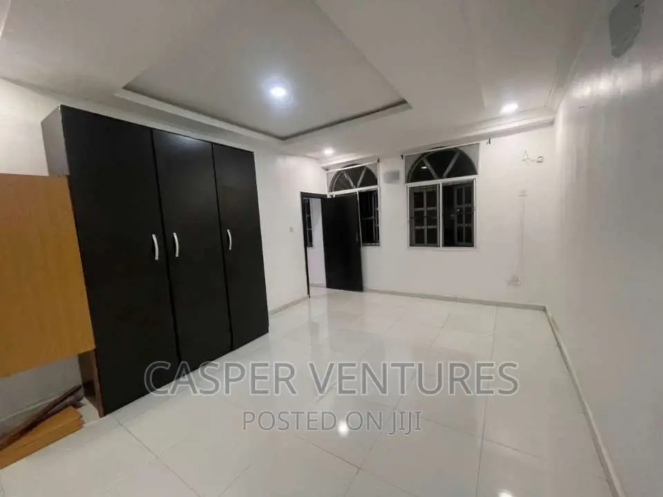 Mini Flat in Vi, Victoria Island for rent