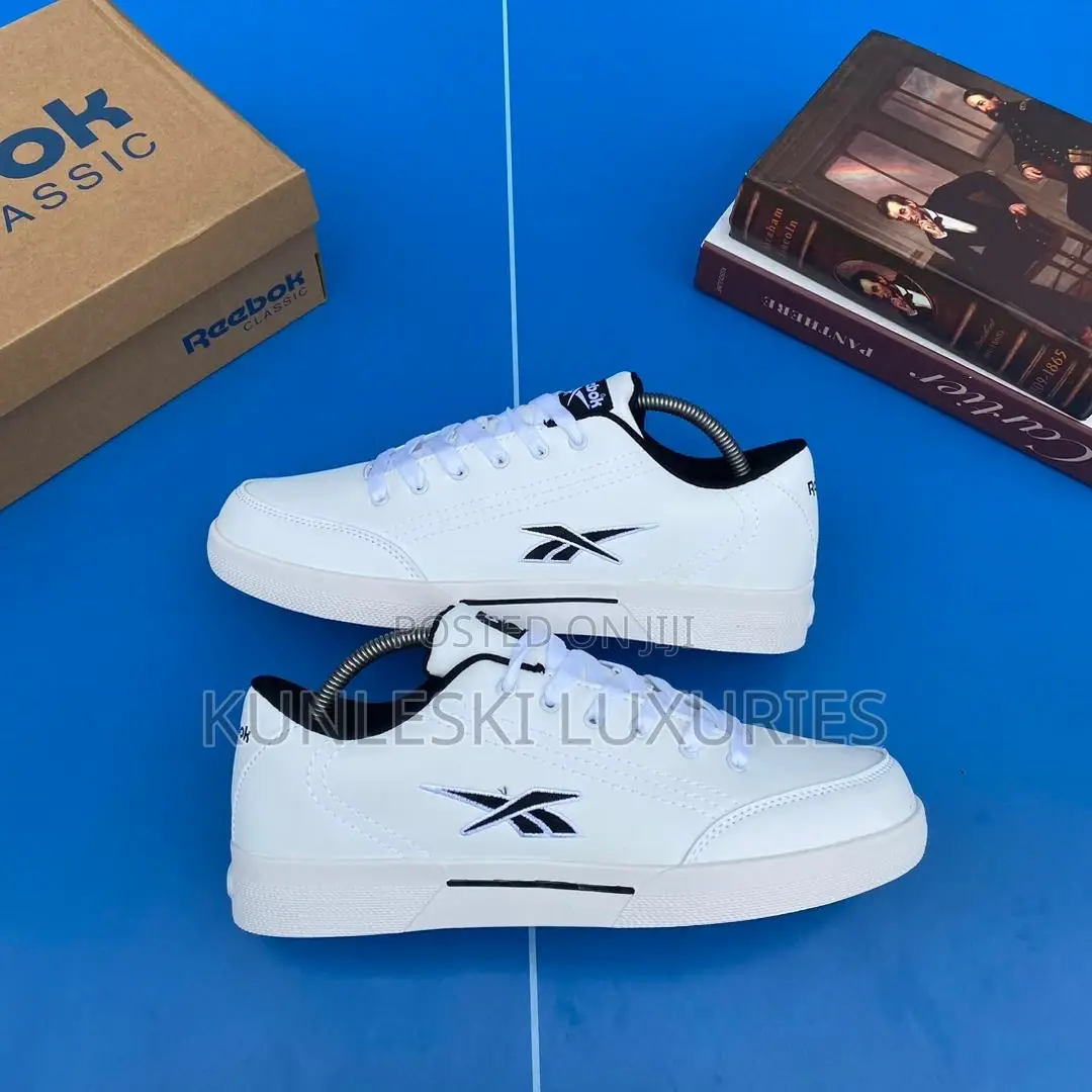 Original Reebok Slice CV Black Sneakers Available