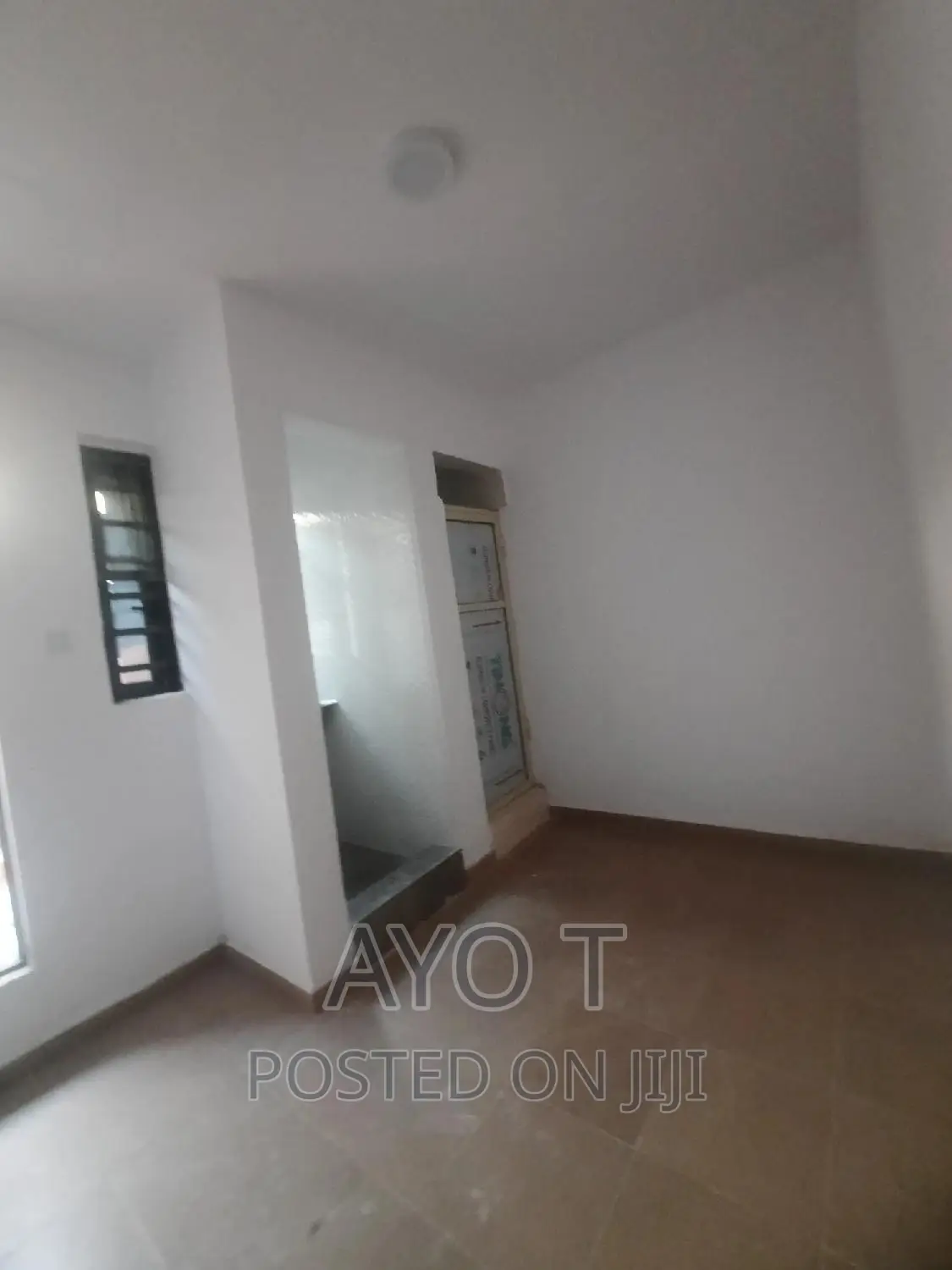 Studio Apartment in Bariga for rent
