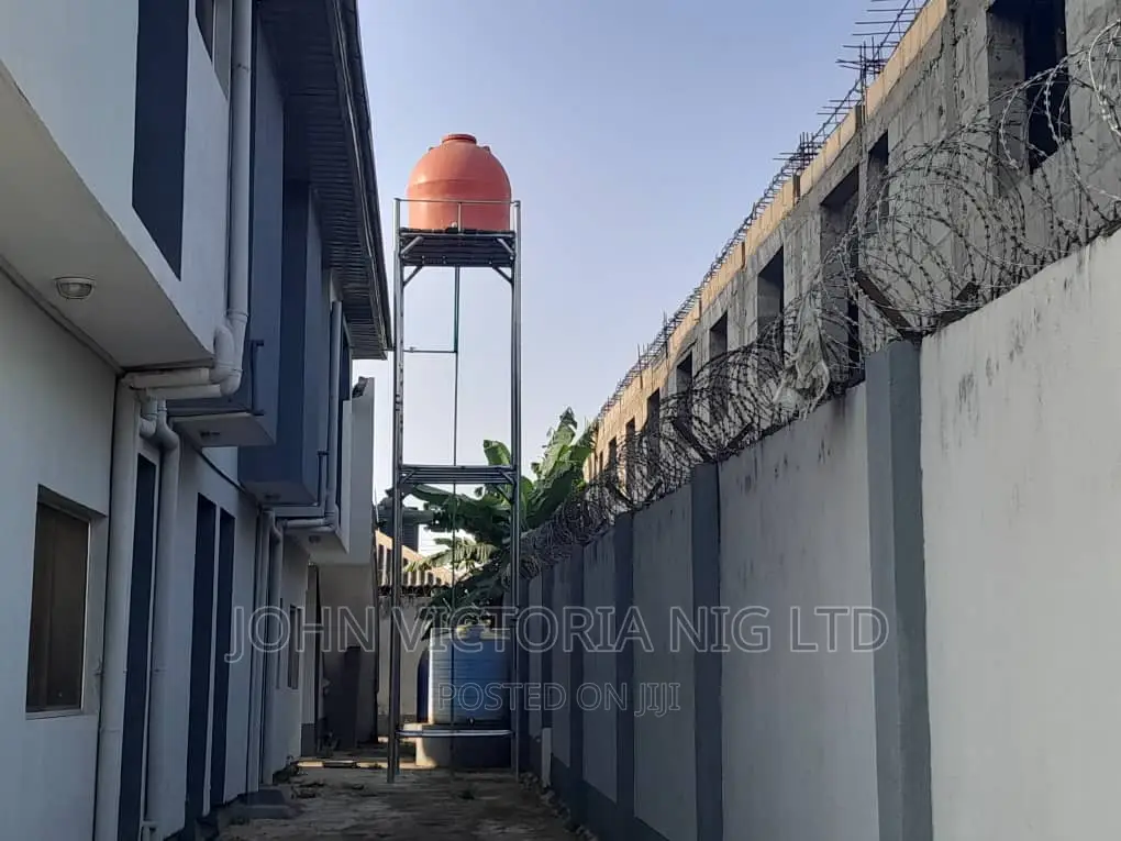 14bdrm Block of Flats in Abaranje for sale