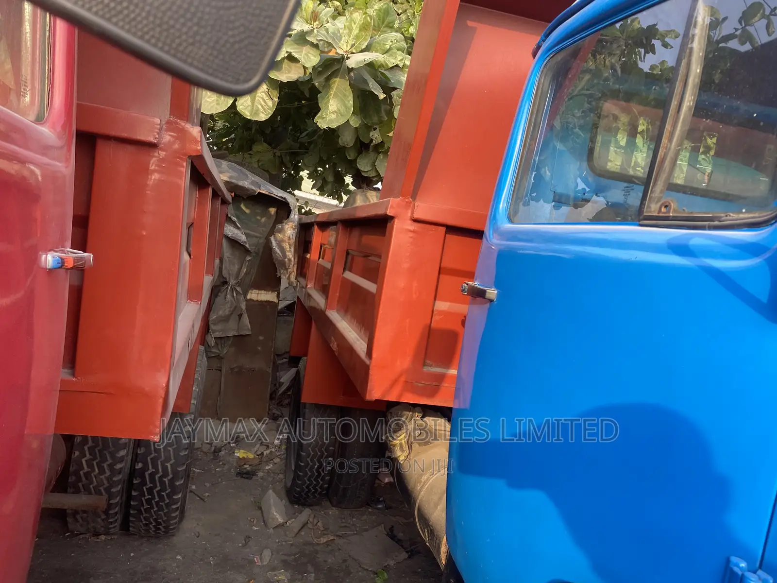 Mercedes Benz 911 Tipper Blue