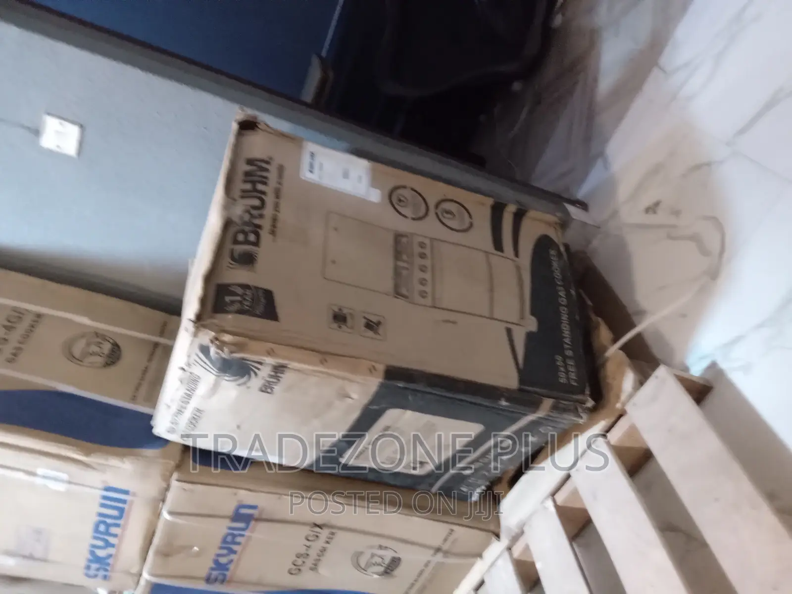 Affordable Bruhm-BGC-5540ib 4 Burner Gas Cooker