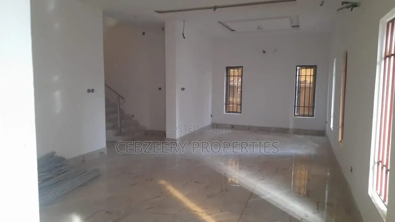 5bdrm Duplex in Omole Phase 2 for sale