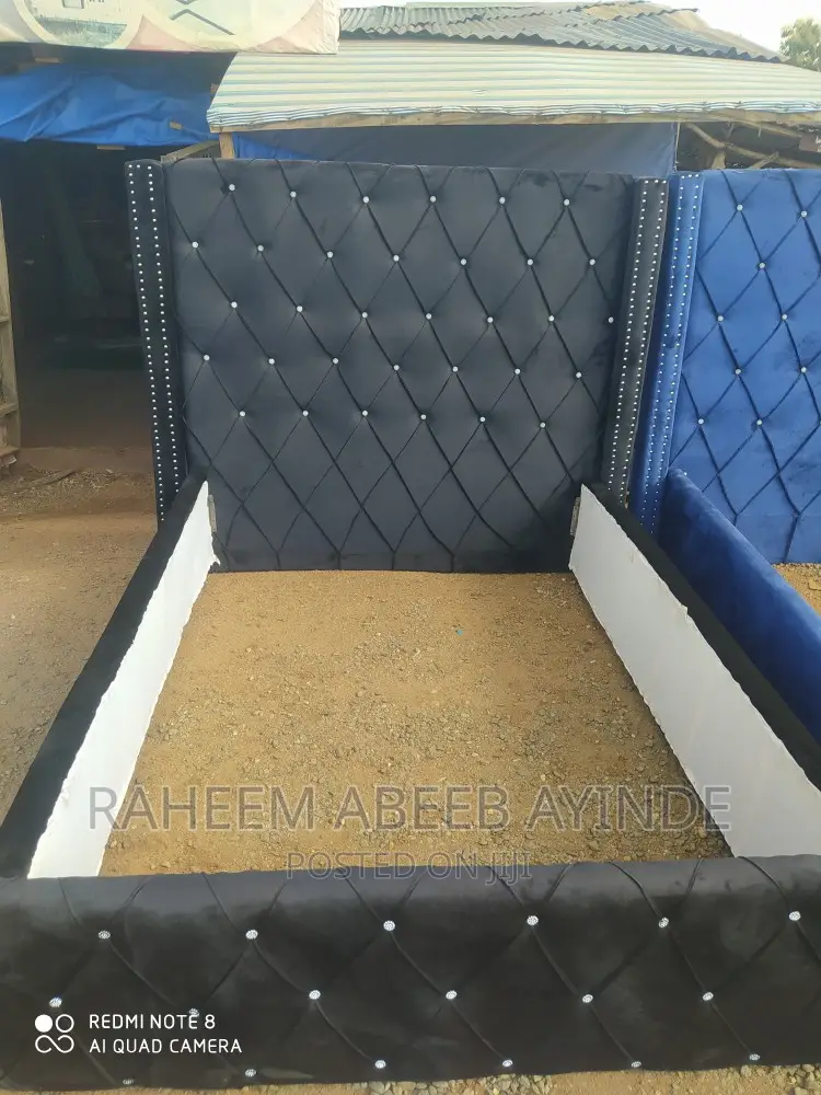 4 Half Bed Frame Available for Sales