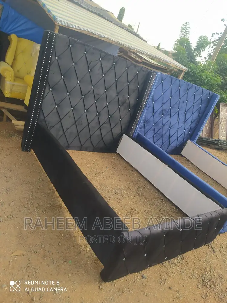 4 Half Bed Frame Available for Sales