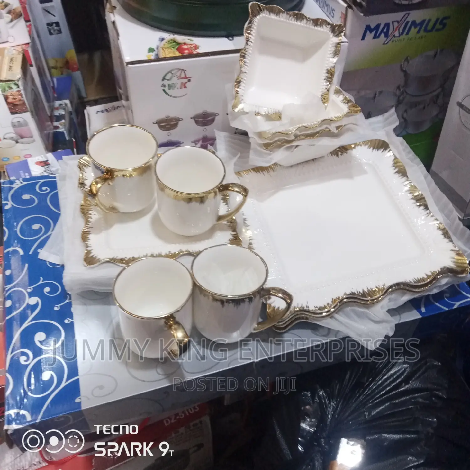 16 Pieces Breakable Dinner Set -