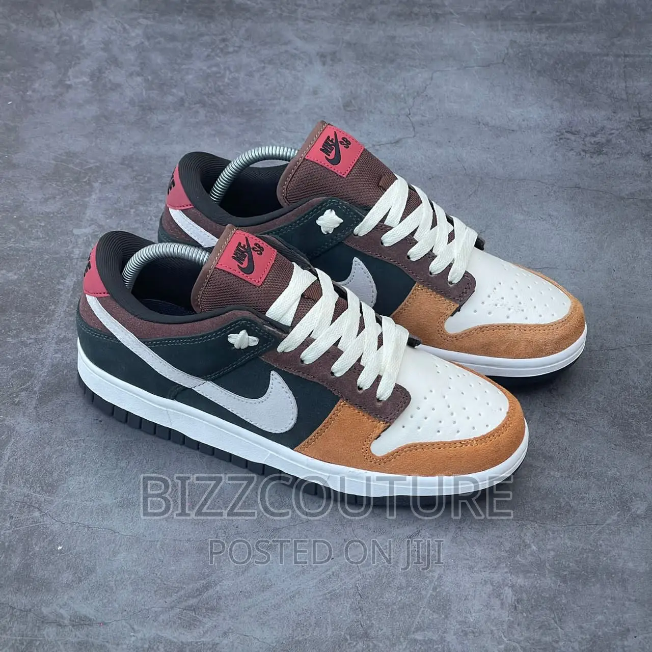 Original NIKE SB DUNK Low Available in Store
