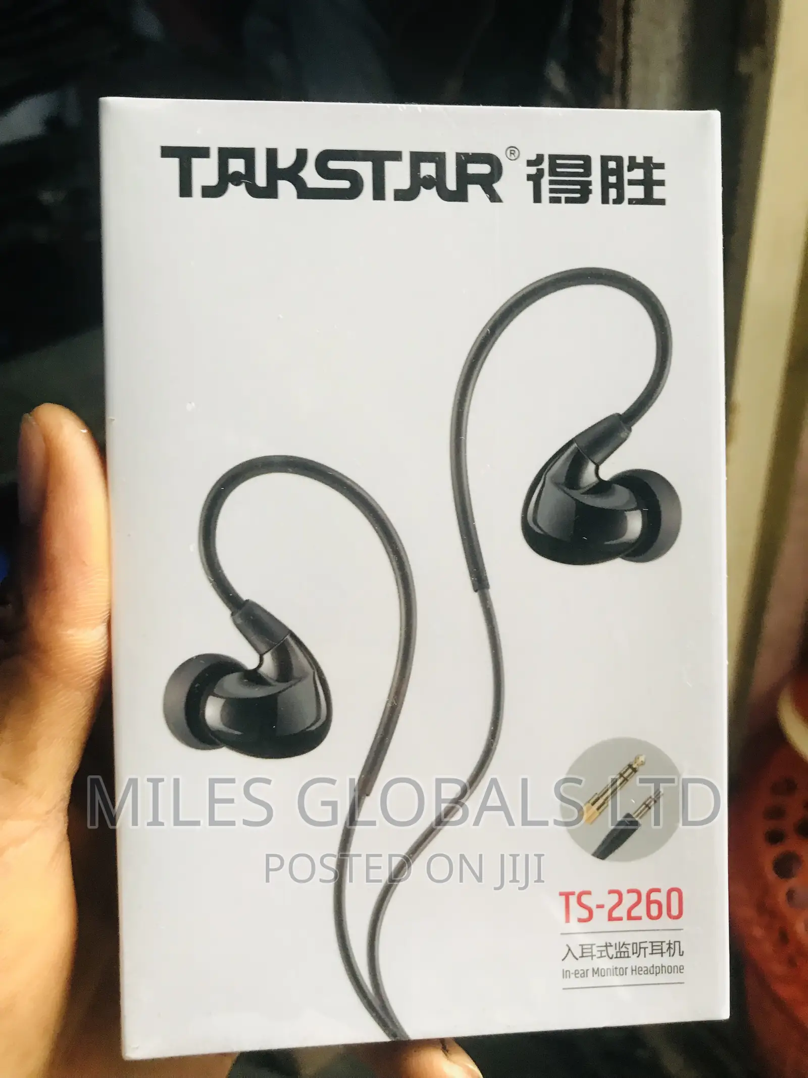 Shure SE215 PRO Wired Earbuds - Professional Sound Isolating