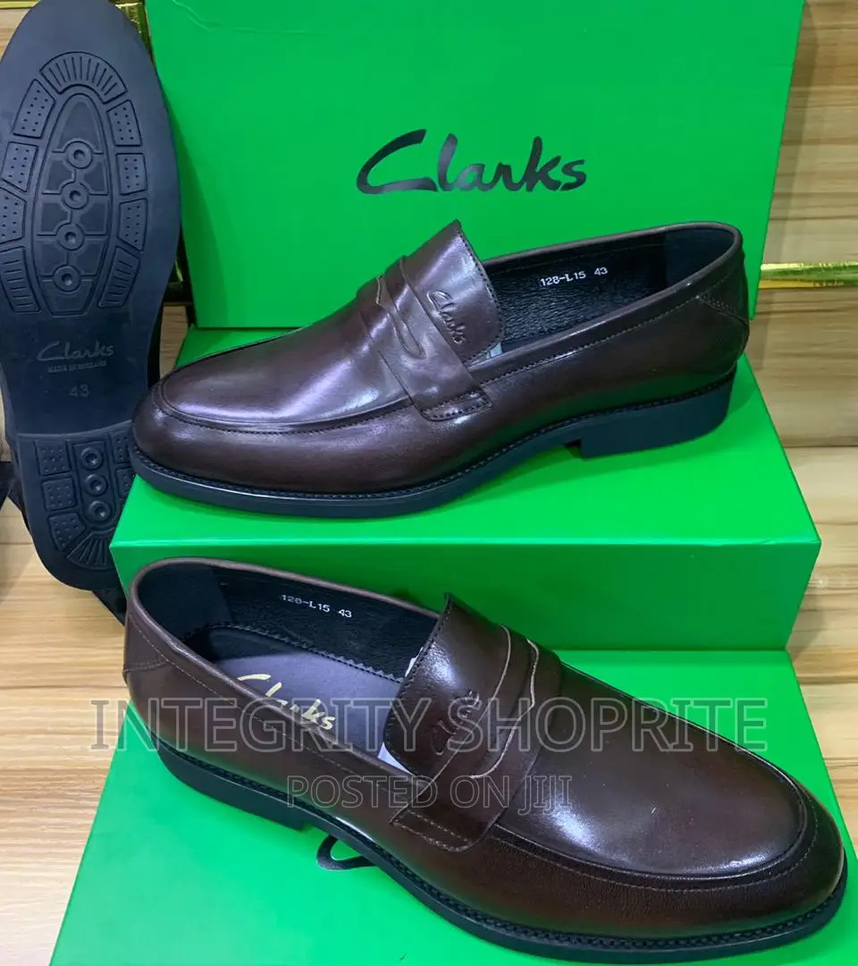 Clarks Smart Patent Leather Shoe
