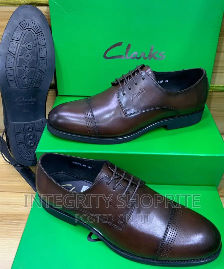 Clarks Smart Patent Leather Shoe