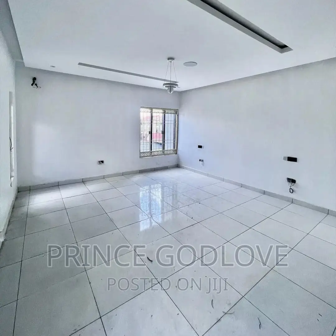 6bdrm Duplex in Guzape for sale