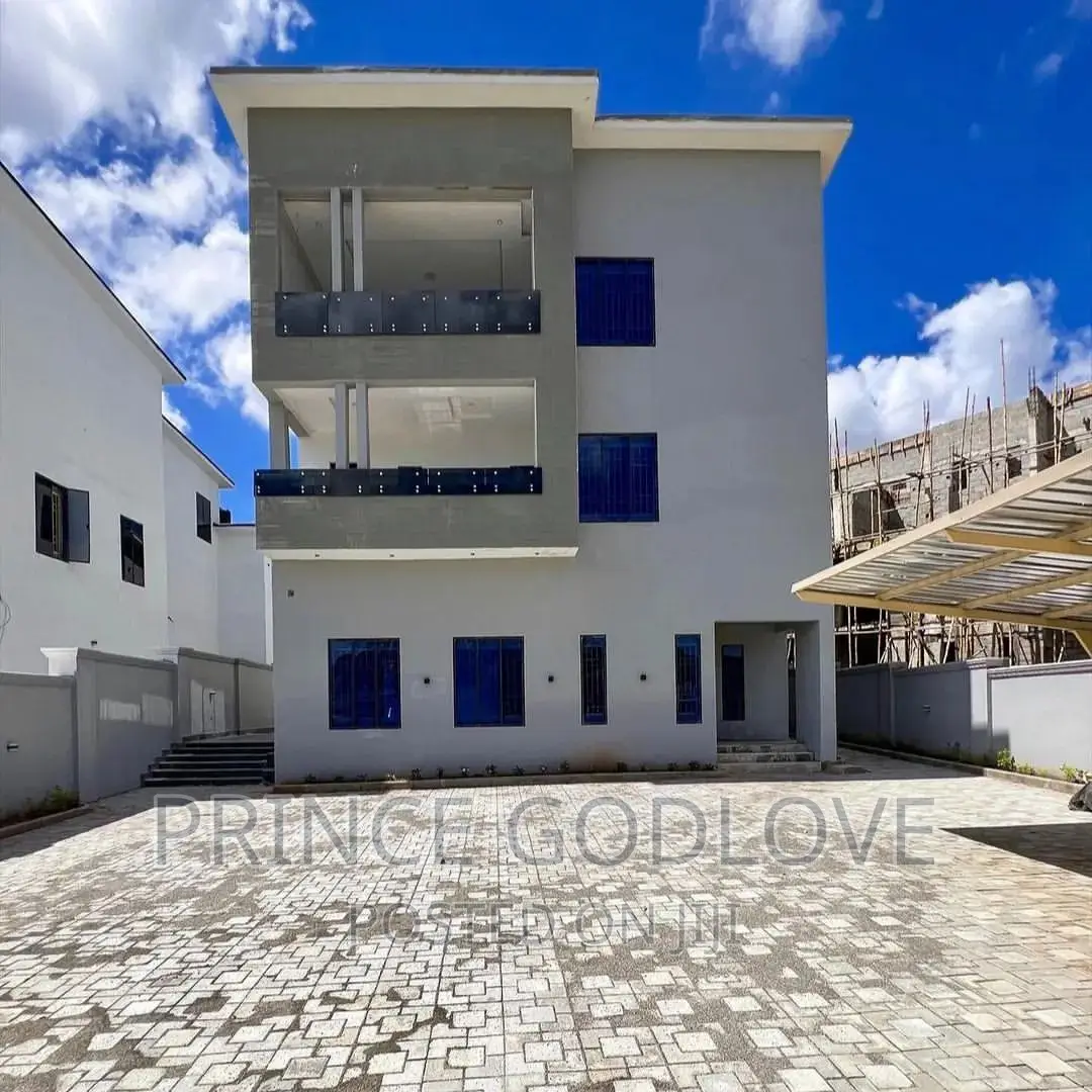 6bdrm Duplex in Guzape for sale