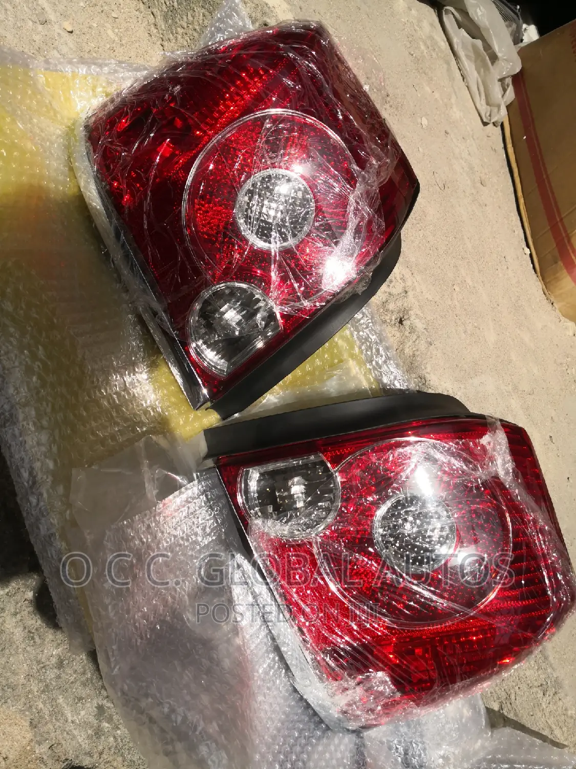Back Lamp Avensis 2006