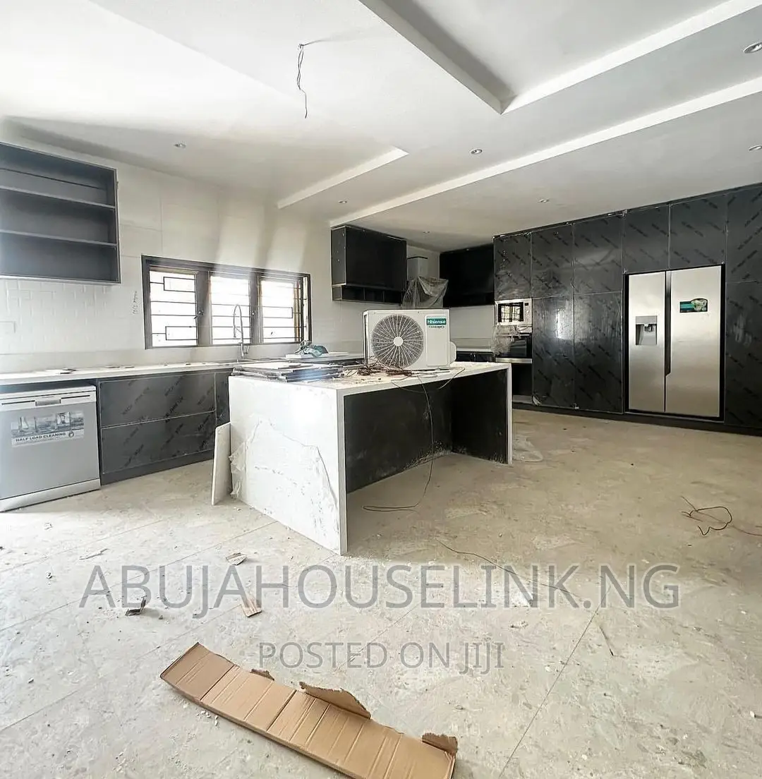 5bdrm Duplex in Diplomatic Zone,, Katampe Extension for sale