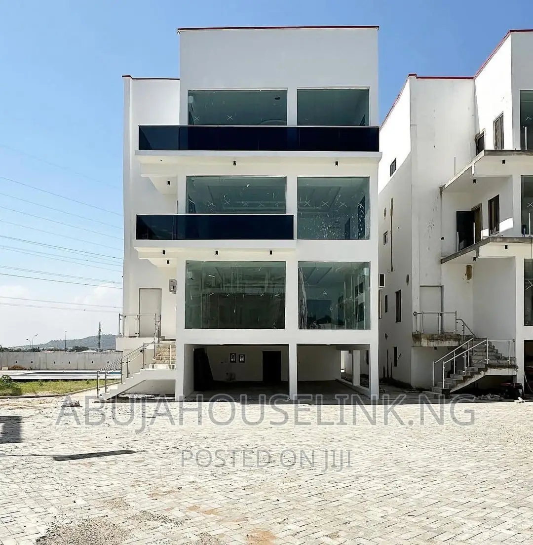 5bdrm Duplex in Diplomatic Zone,, Katampe Extension for sale