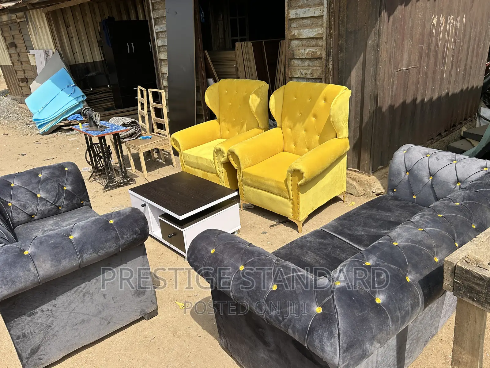 Modern Standard Chesterfield Sofa Set. With Center Table