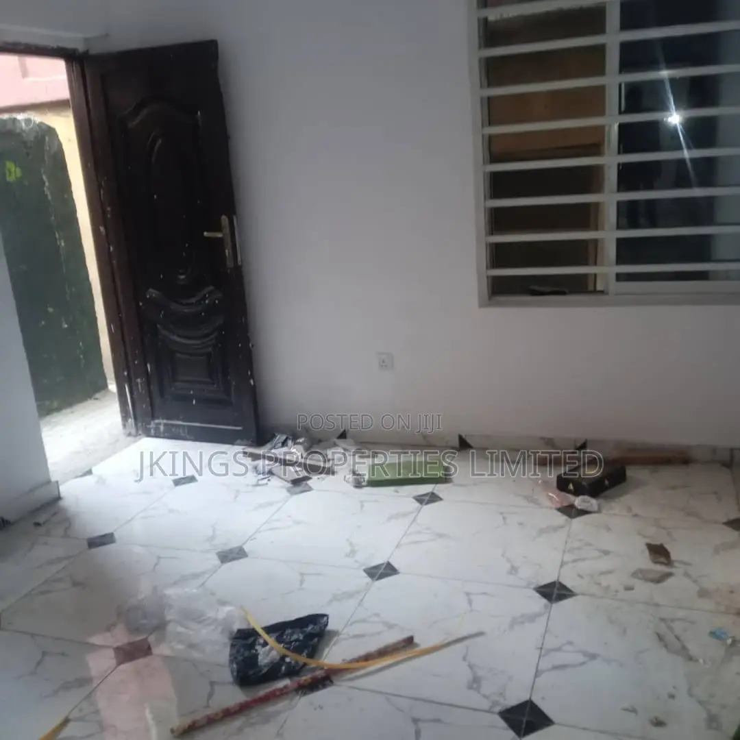 1bdrm Block of Flats in Bariga / Shomolu for rent