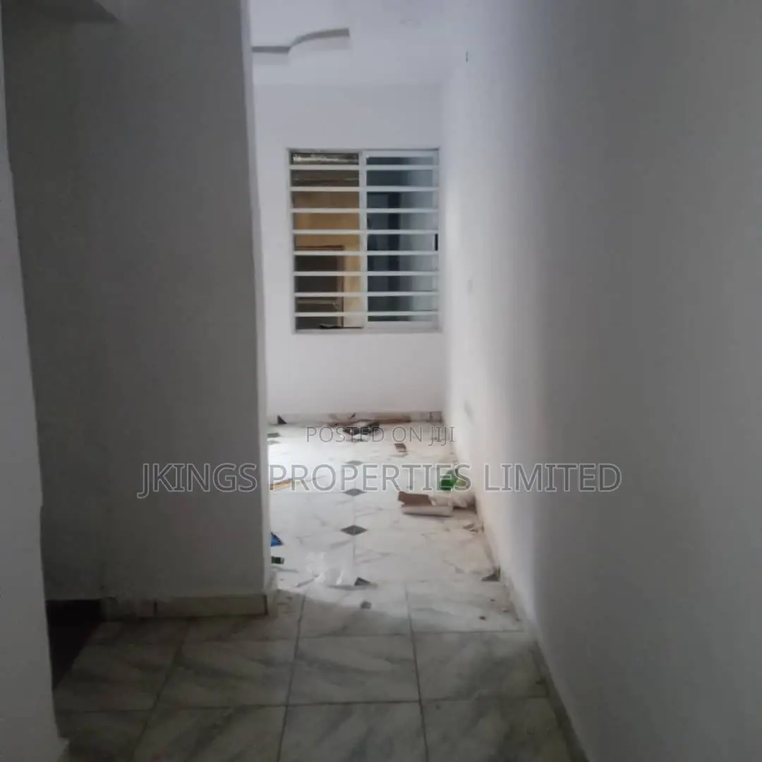 1bdrm Block of Flats in Bariga / Shomolu for rent