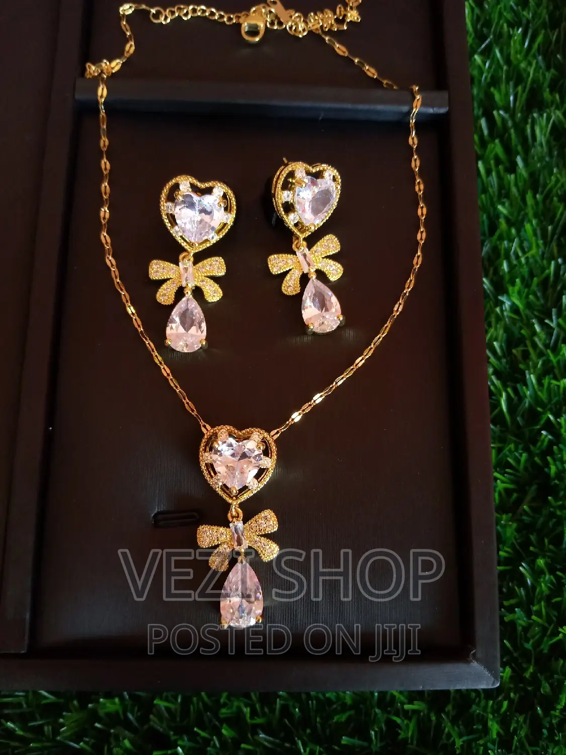 Sparky Beautiful Necklace Sets