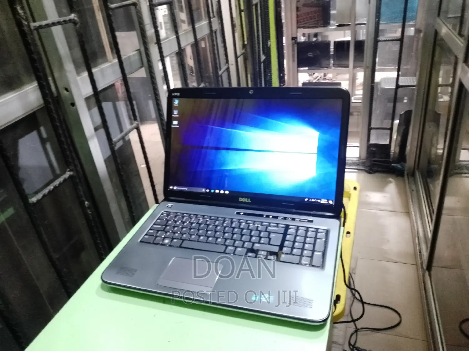 Laptop Dell XPS 17 L702X 8GB Intel Core I7 HDD 500GB