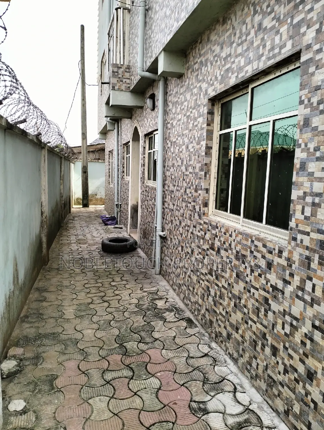 3bdrm Block of Flats in Obadore Akesan, Iba / Ojo for sale