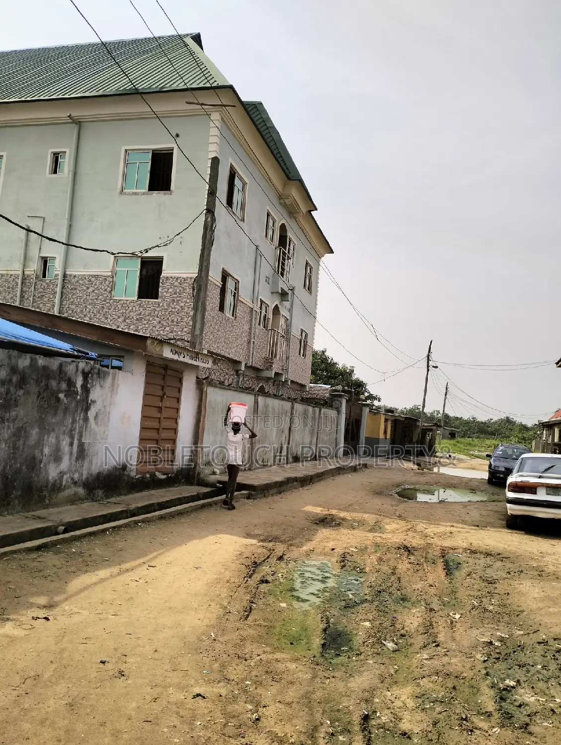 3bdrm Block of Flats in Obadore Akesan, Iba / Ojo for sale
