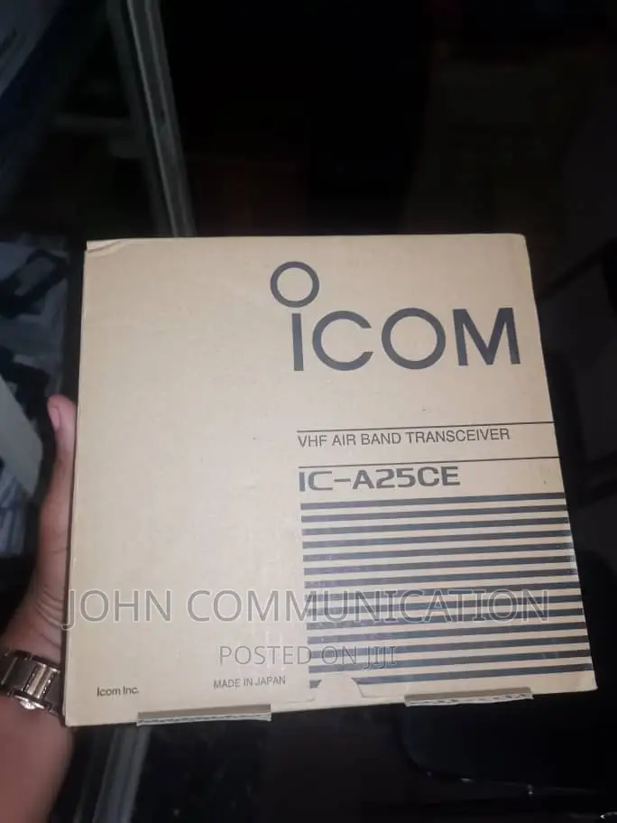 Icon Ic-A25ce VHF Air Band Transceiver