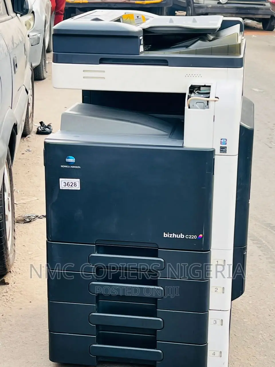 Konica Minolta Bizhub C220