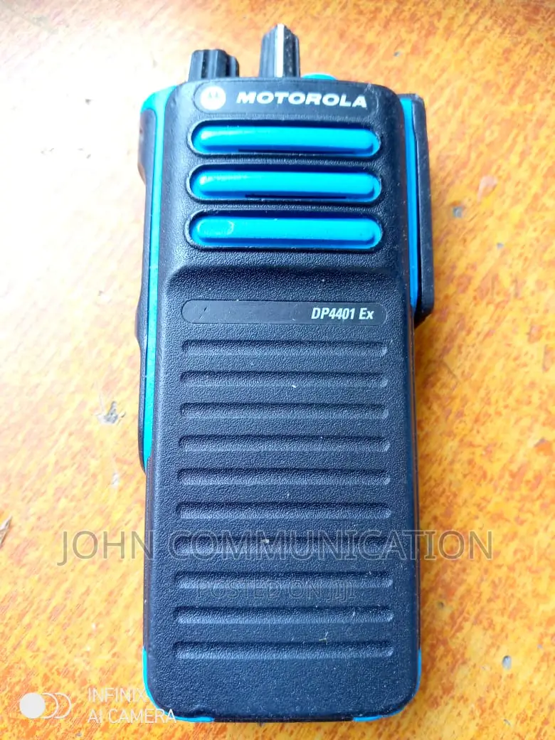 Motorola Walkie-Talkie Dp4401ex UHF /VHF