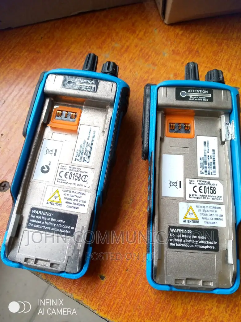 Motorola Walkie-Talkie Dp4401ex UHF /VHF