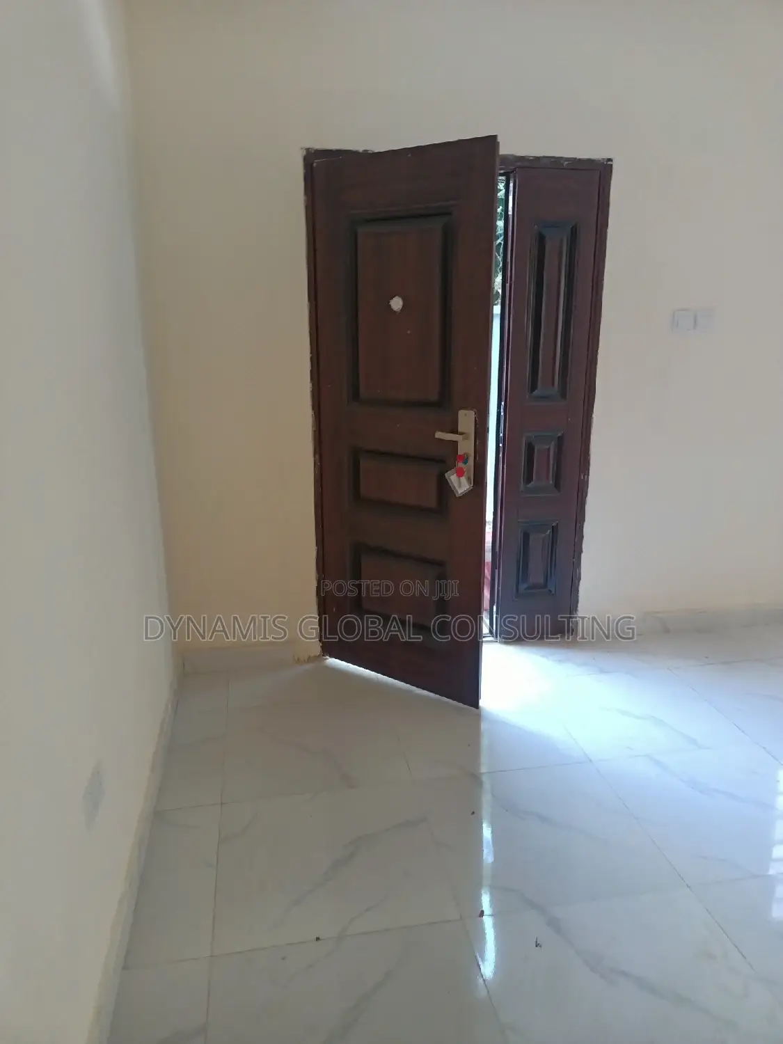 Furnished 3bdrm Block of Flats in Magodo Phase 1 Gra for rent