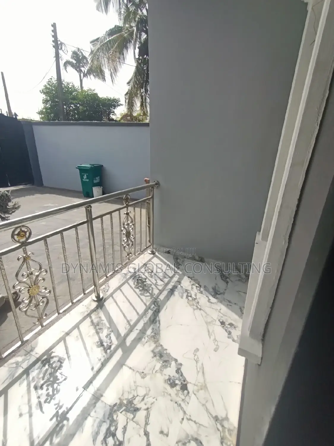 Furnished 3bdrm Apartment in Unilag Estate Magodo for rent