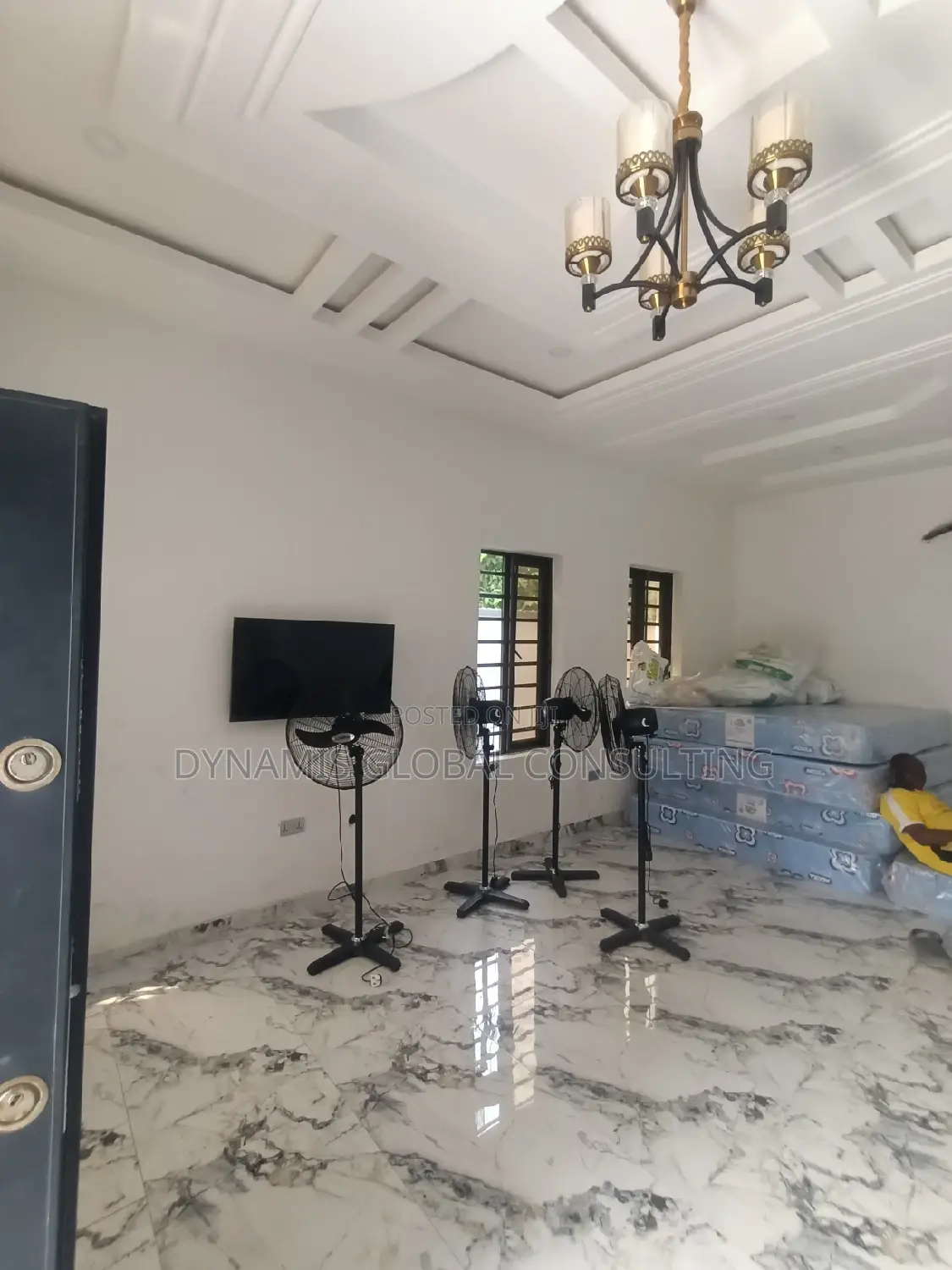 Furnished 3bdrm Apartment in Unilag Estate Magodo for rent