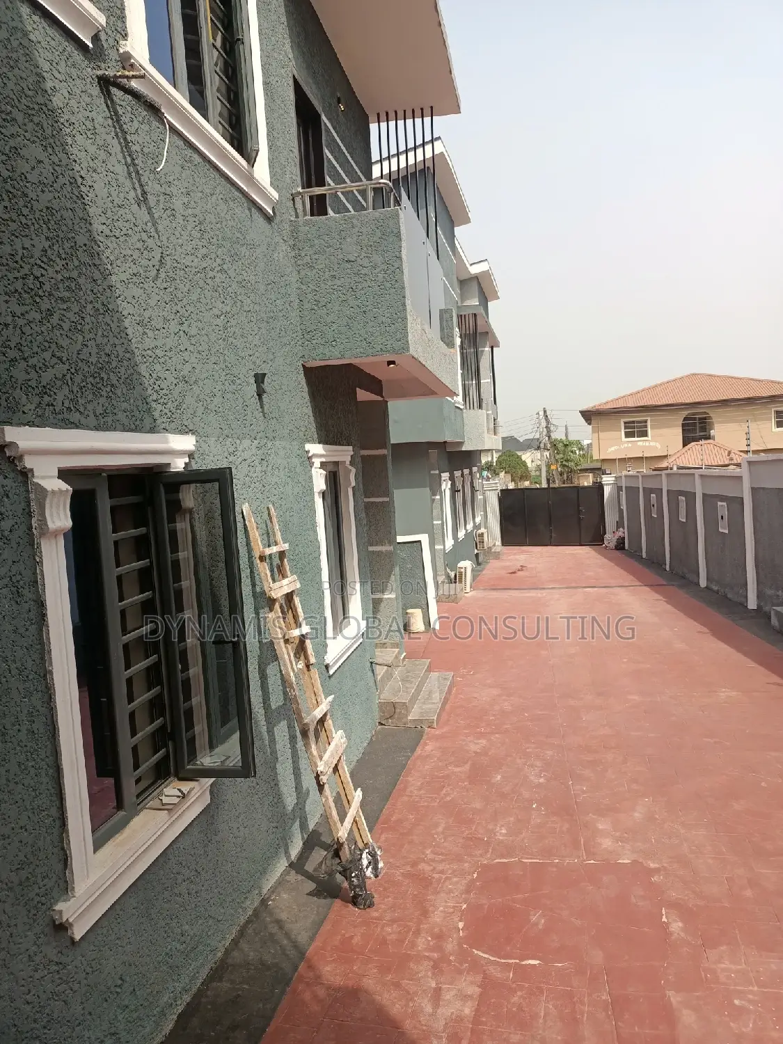 Furnished 3bdrm Apartment in Unilag Estate Magodo for rent