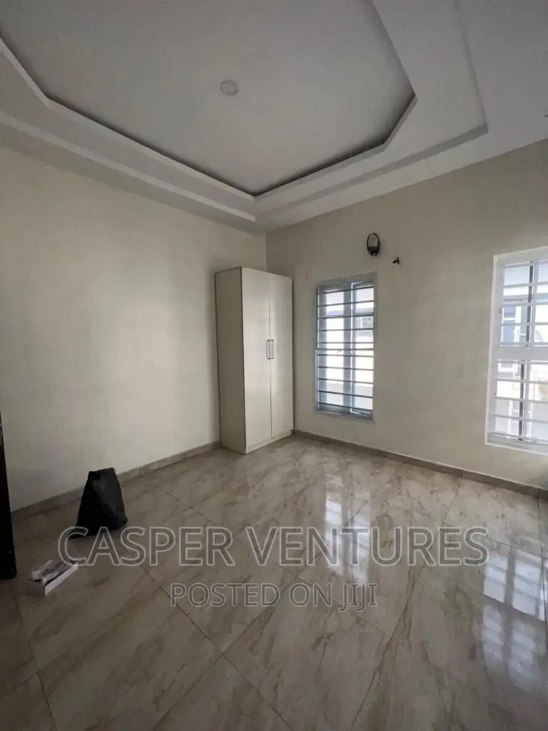 1bdrm Shared Apartment in Chevron for rent