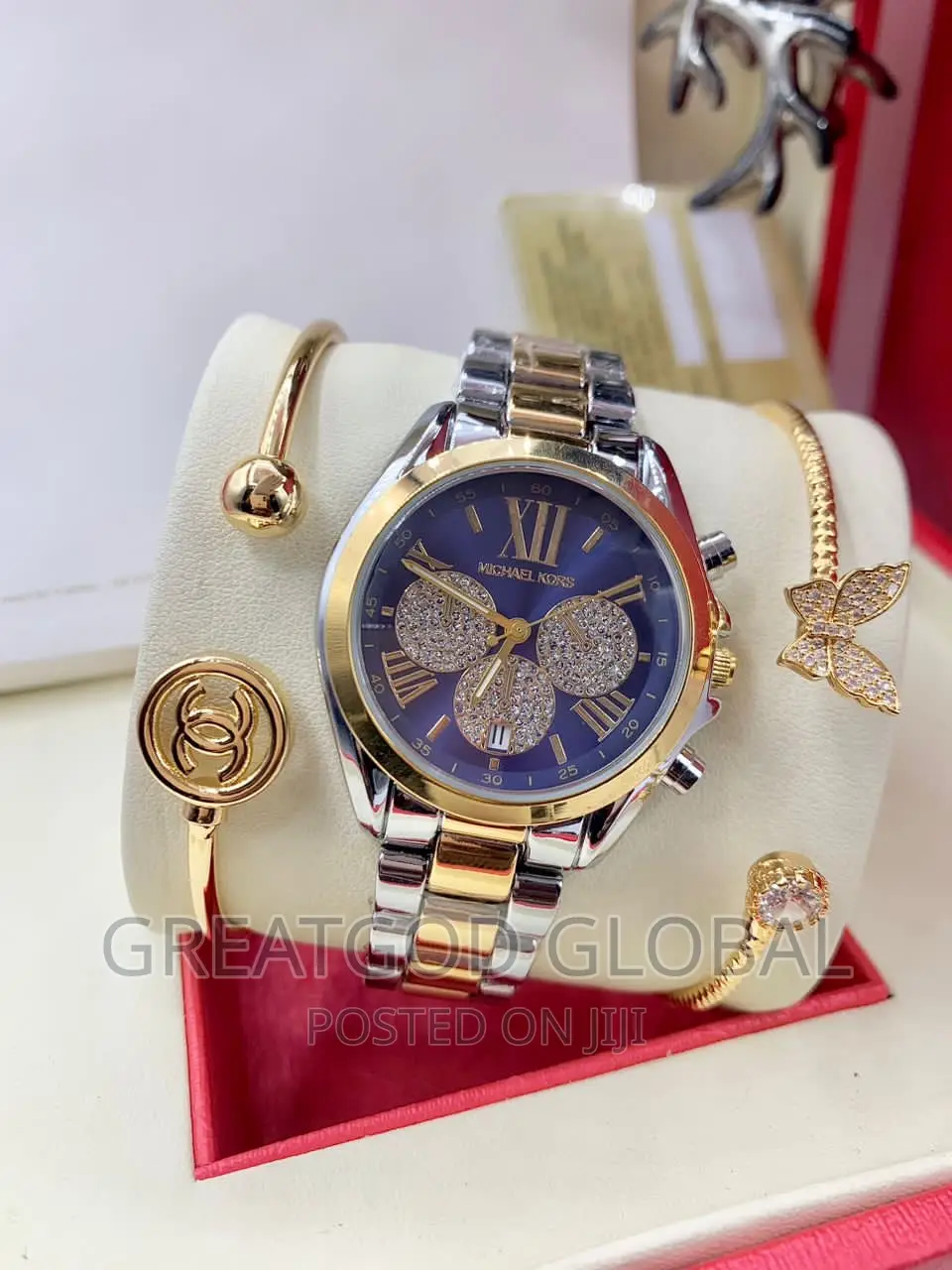 Michael Kors Ladies Wristwatch and Bangles Set