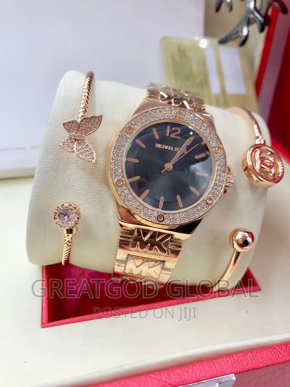 Ladies Design Wristwatch and Bangle Set