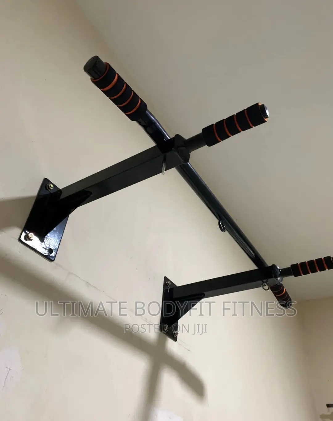 Brand New Wall Mounted Chin Push Up Bar