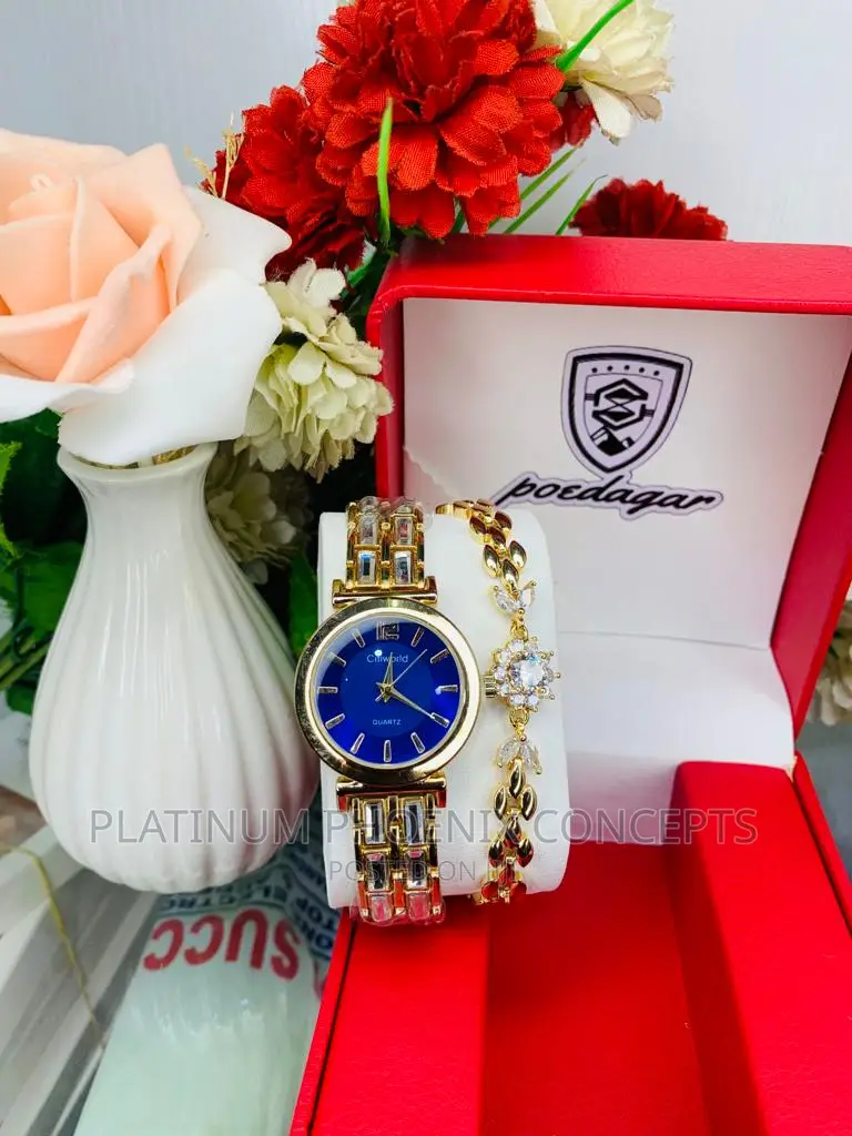 Hand Chain With Wristwatch in Box