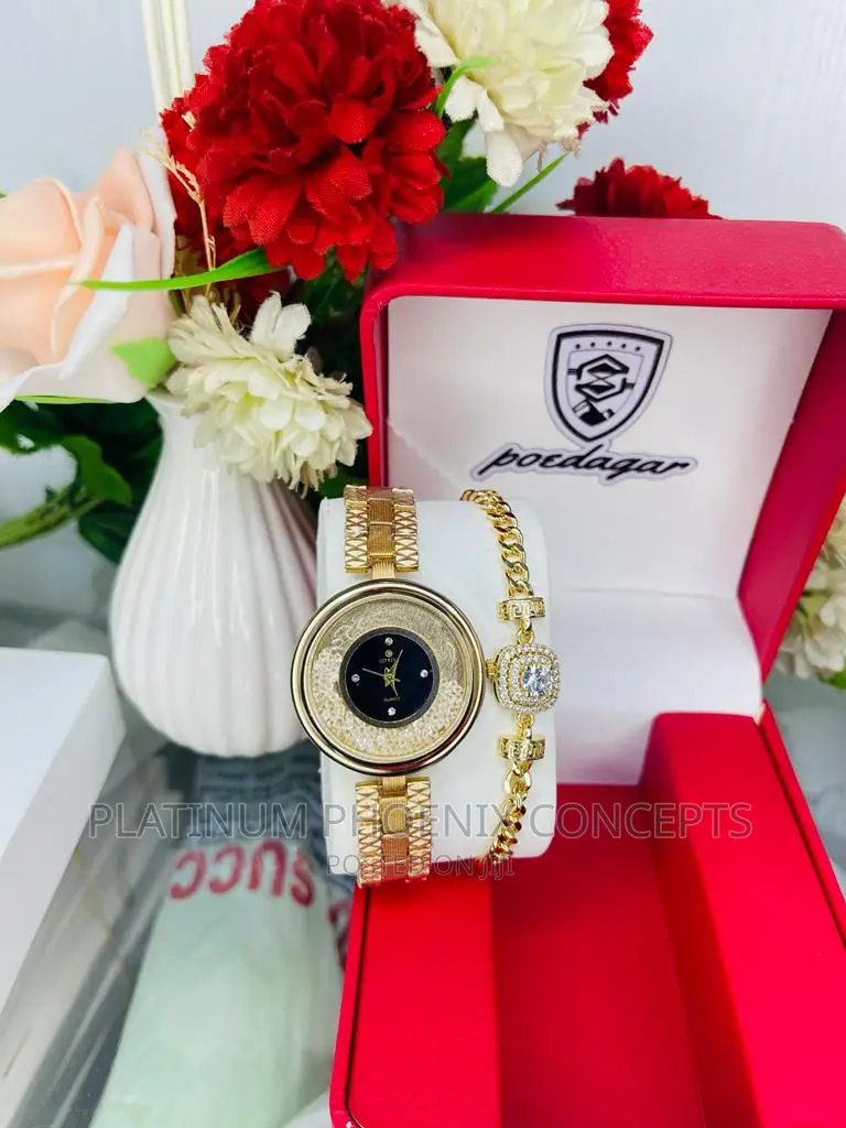 Hand Chain With Wristwatch in Box
