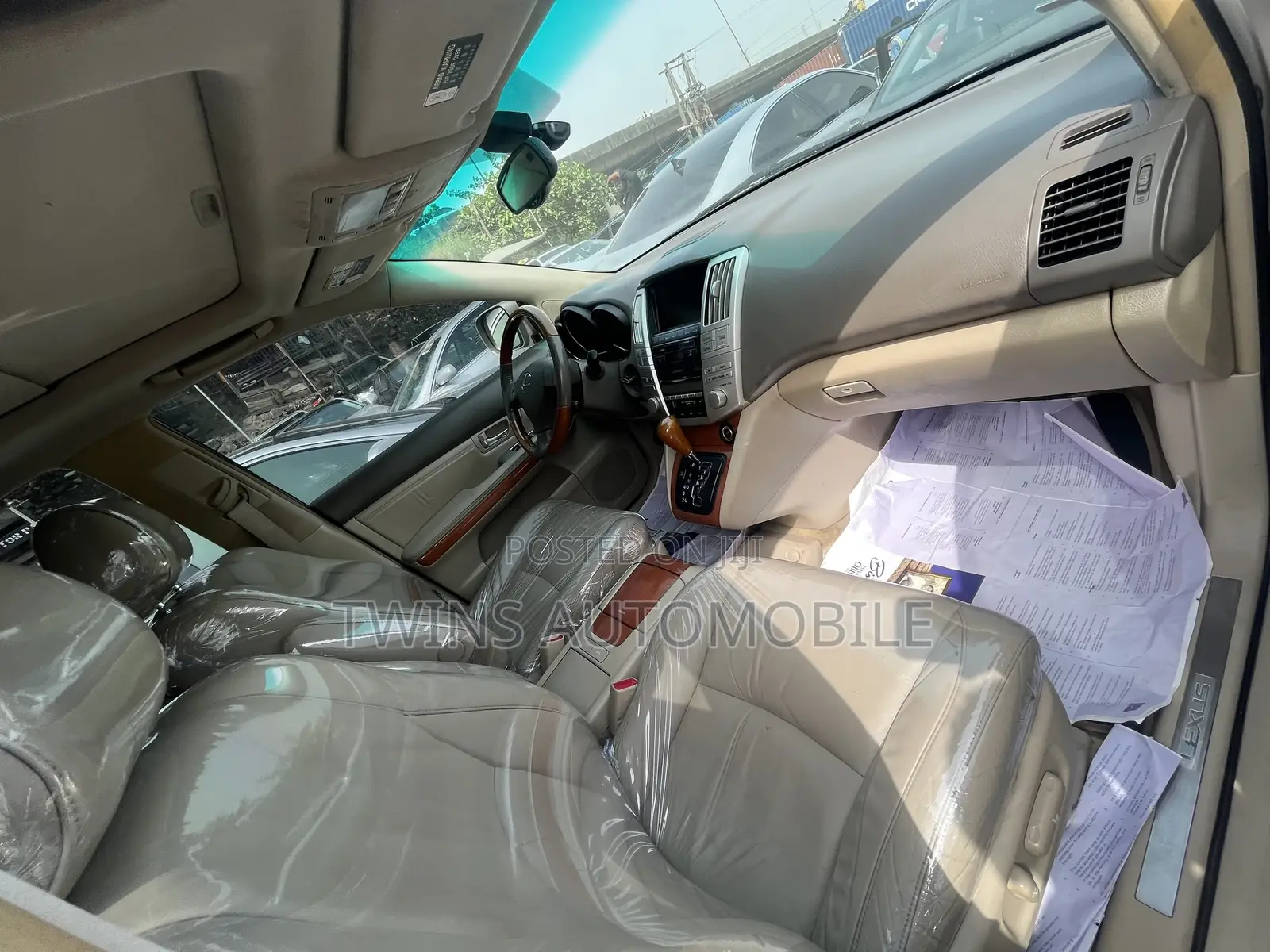 Lexus RX 330 2005 Gold