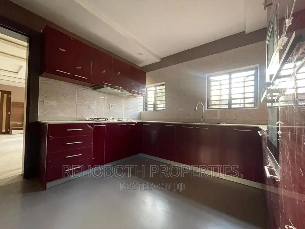 3bdrm Apartment in S&T Estate, Ibadan for sale
