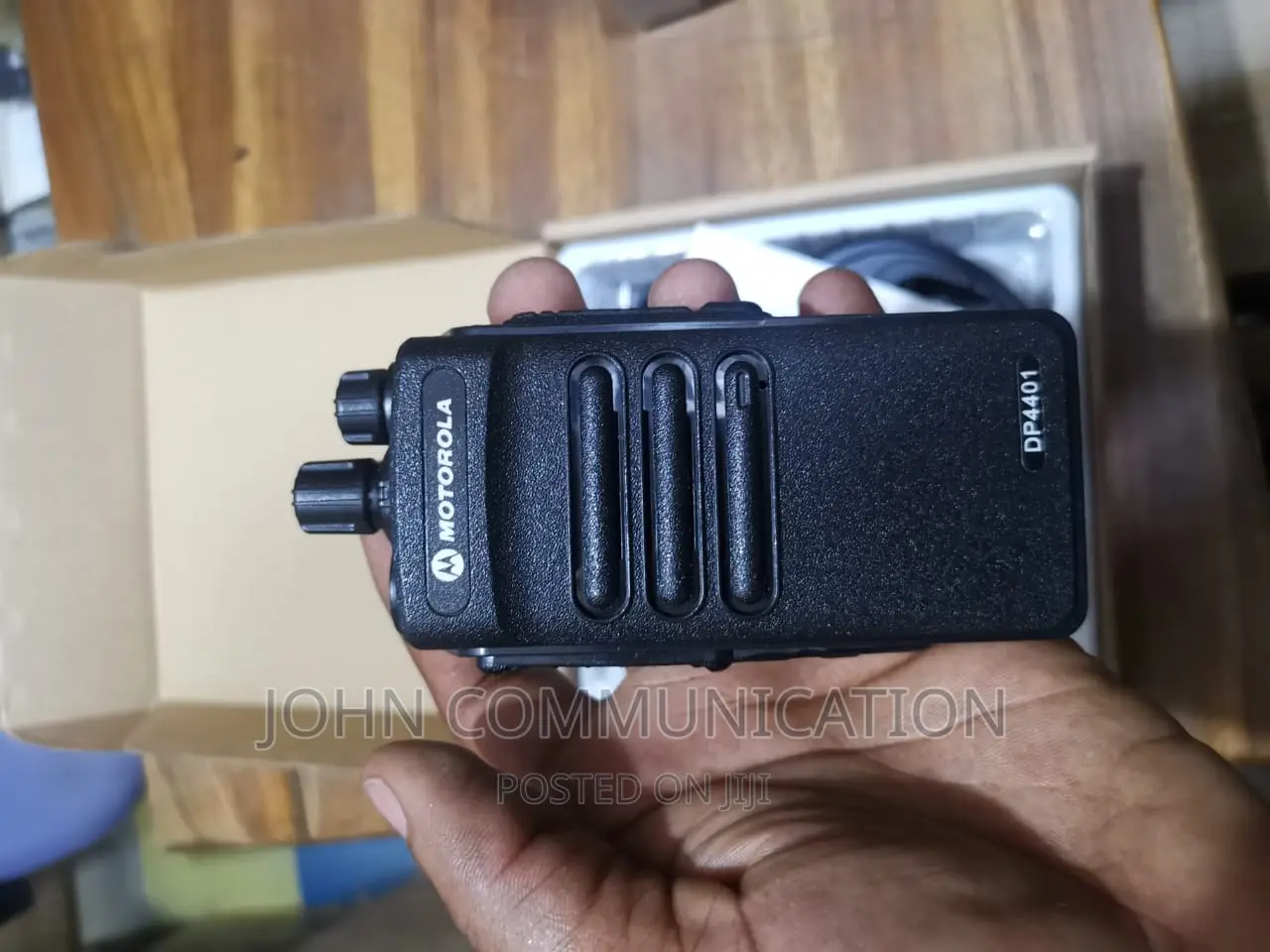 Motorola Walkie-Talkie Radio Dp4401 Analog VHF