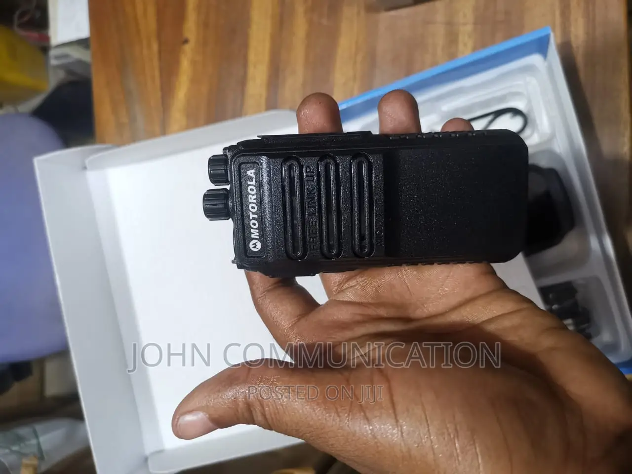 Motorola Cp1800 Walkie-Talkie Radio VHF
