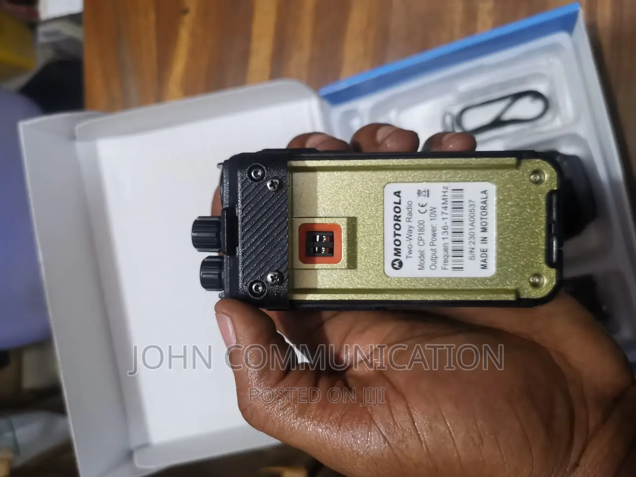 Motorola Cp1800 Walkie-Talkie Radio VHF