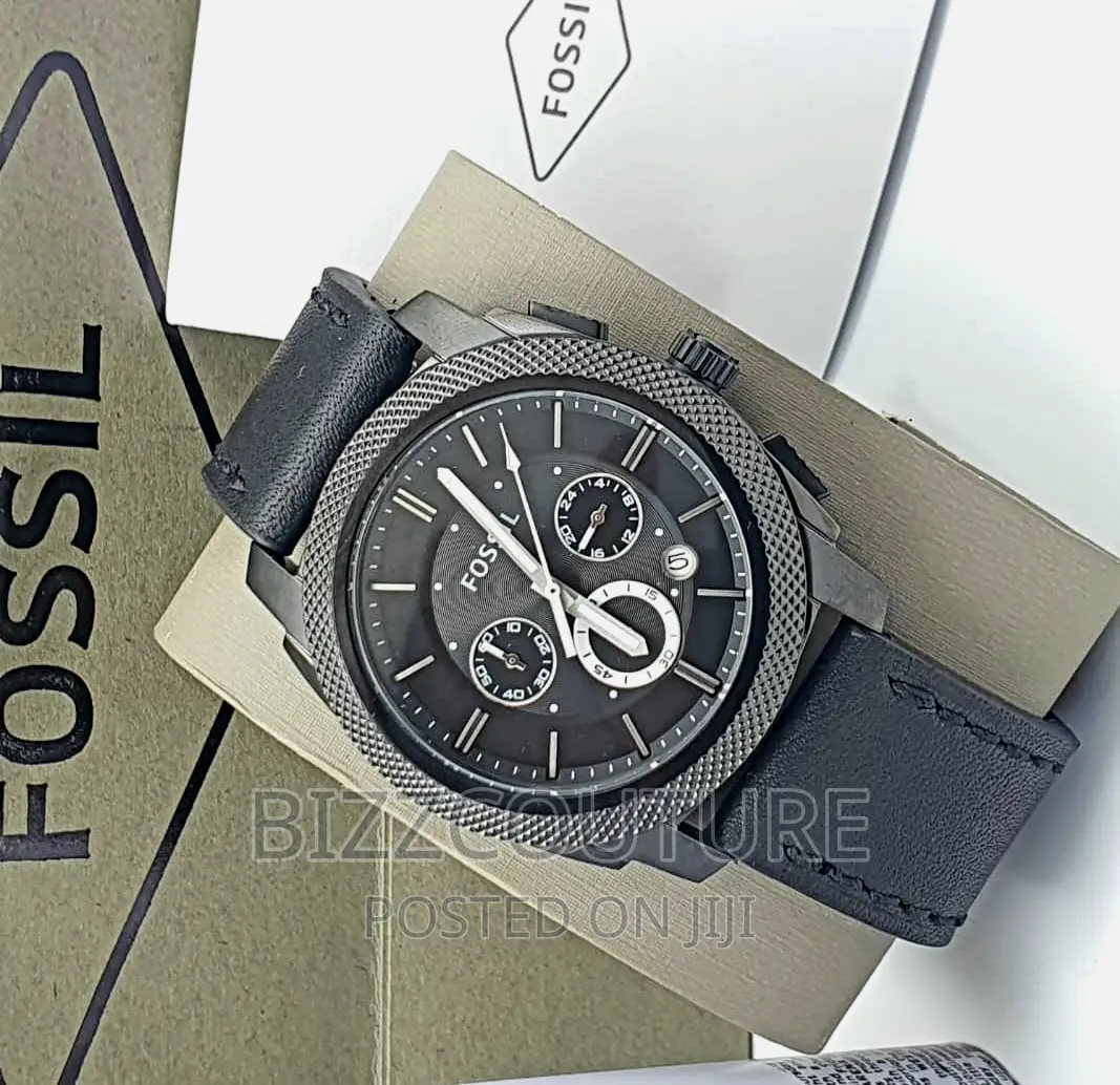 Original FOSSIL Leather Strap Watch Available in Store
