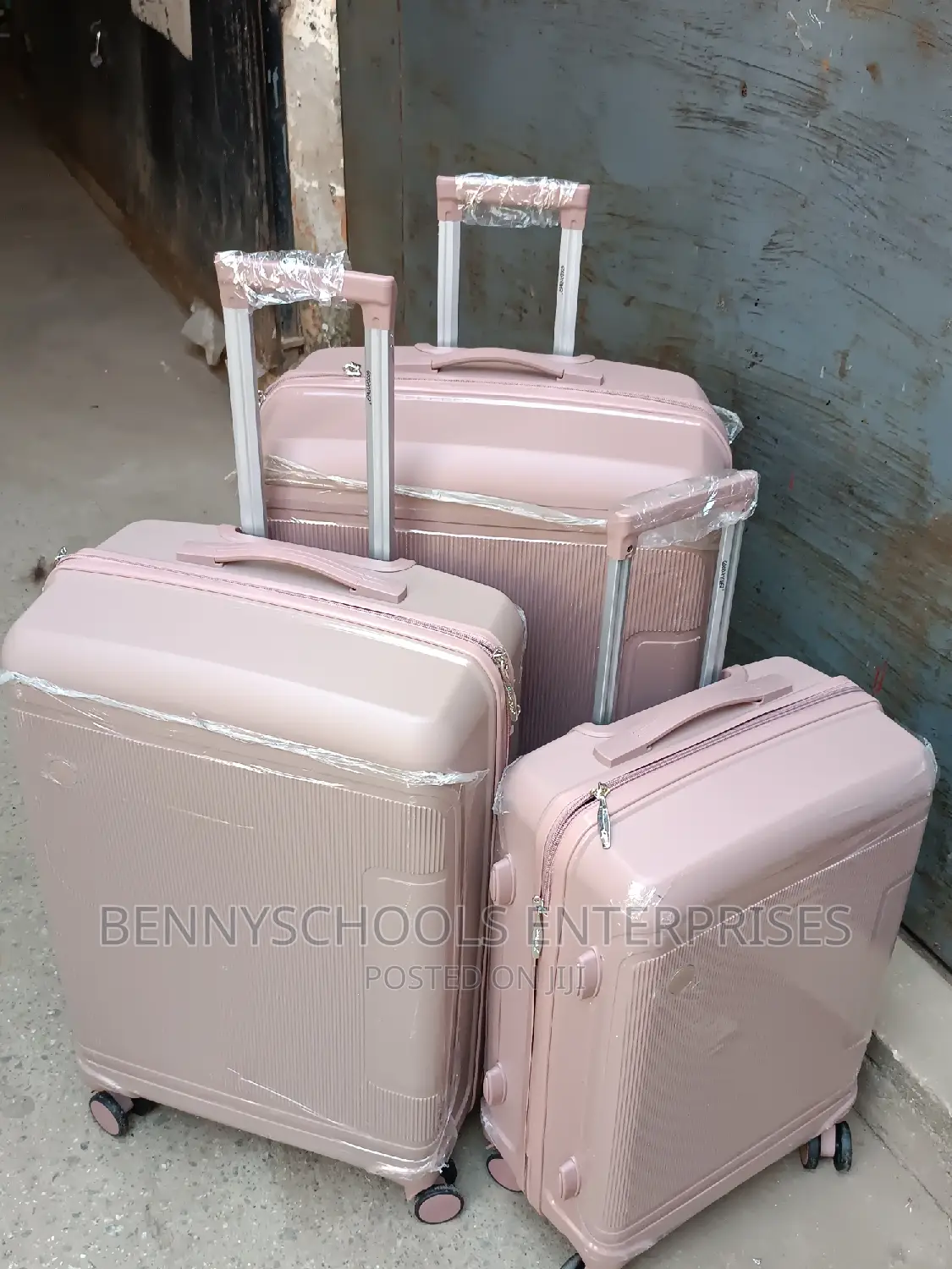 Set of 3 Unbreakable Elastic Rubber Travelling Luggage Boxes