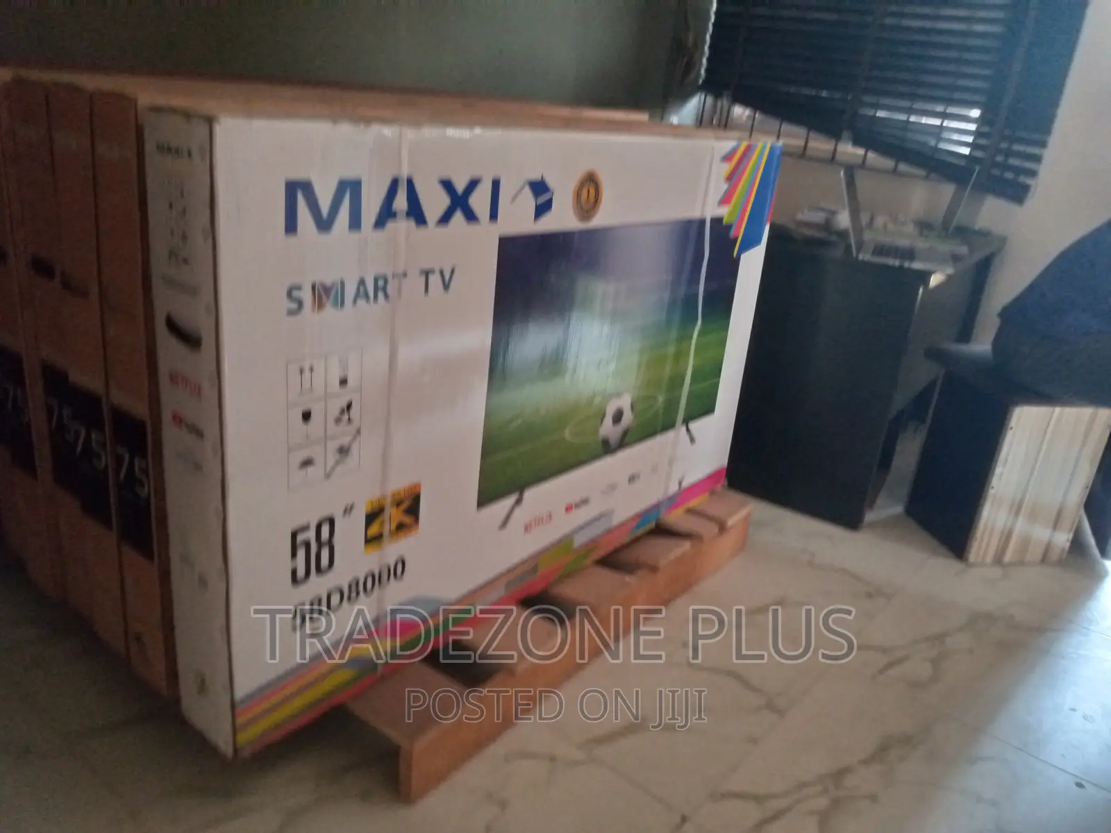 Maxi 58'' Smart Television-58d8000