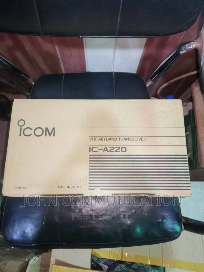 Icom VHF AIR Band Ic-A220 Transceiver