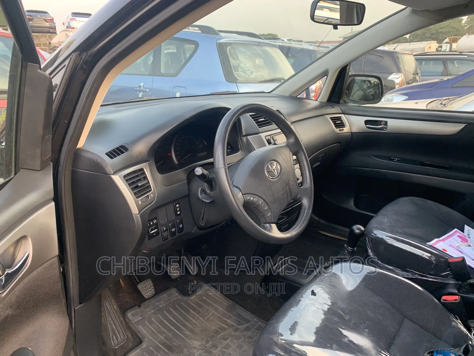 Toyota Avensis Verso 2.0 Petrol 2008 Black